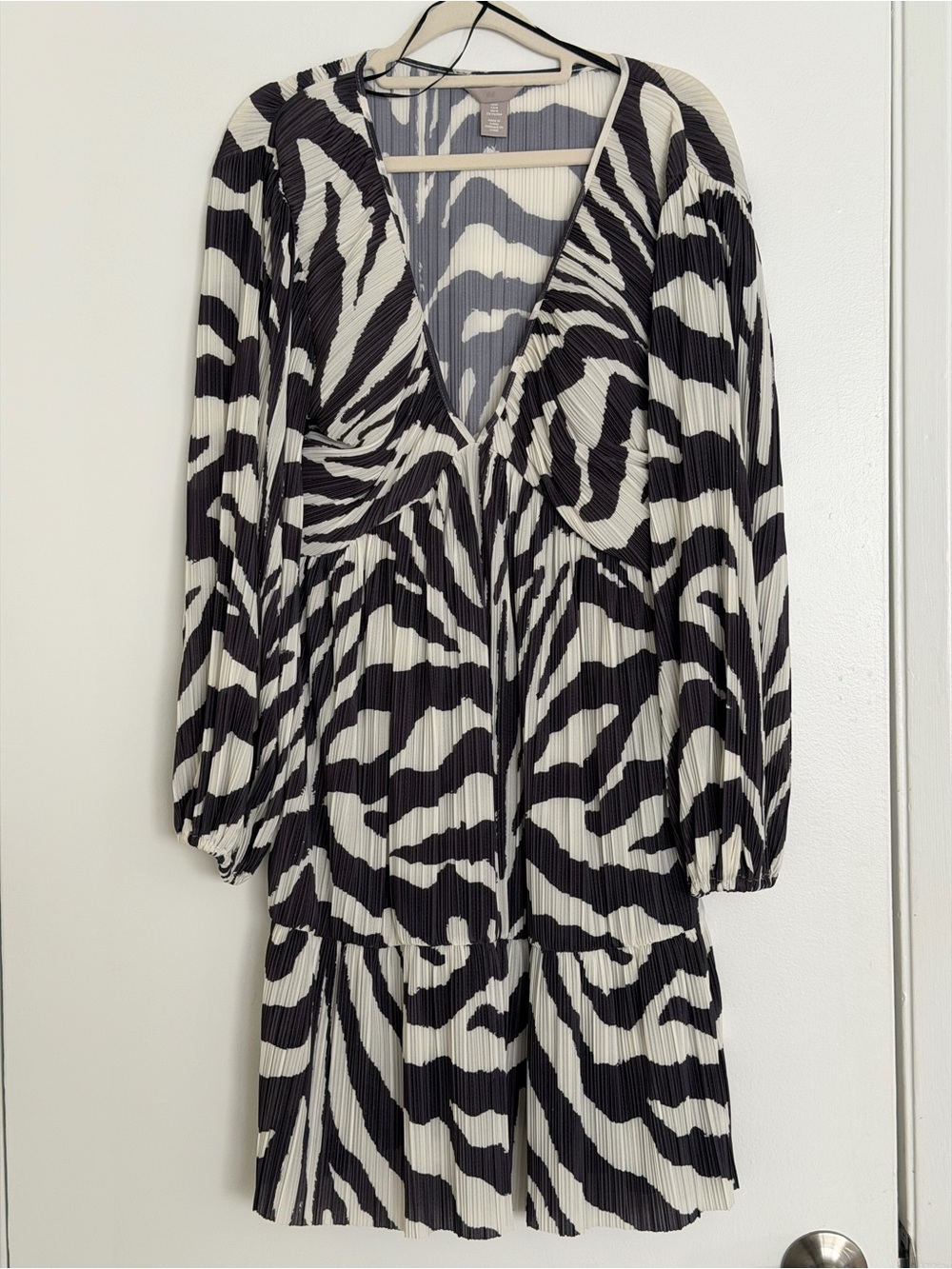 H&M Pleated Mini Dress Deep V-neck Zebra Print Long Sleeve - Size M